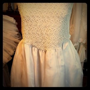 Child or young teen dress for wedding etc.
